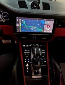 full screen poresche carplay
pcm5Â