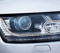 Range Rover 2017 Adaptive Xenon Headlights with LED Signature