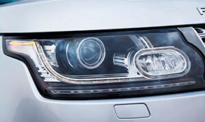 Range Rover 2017 Adaptive Xenon Headlights with LED Signature