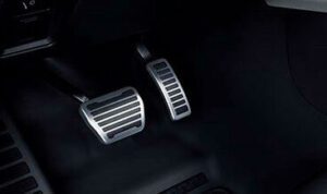 L663 Bright metal pedals