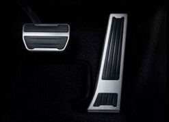 L461 Bright metal pedals