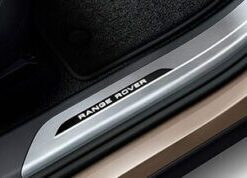 L460 Illuminated metal treadplates with Range Rover script