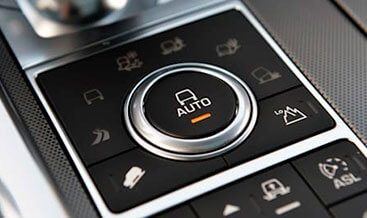 Range Rover 2017 Terrain Response 2 AUTO and ATPC