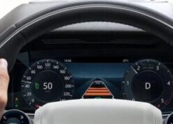 Evoque Traffic Jam Assist function